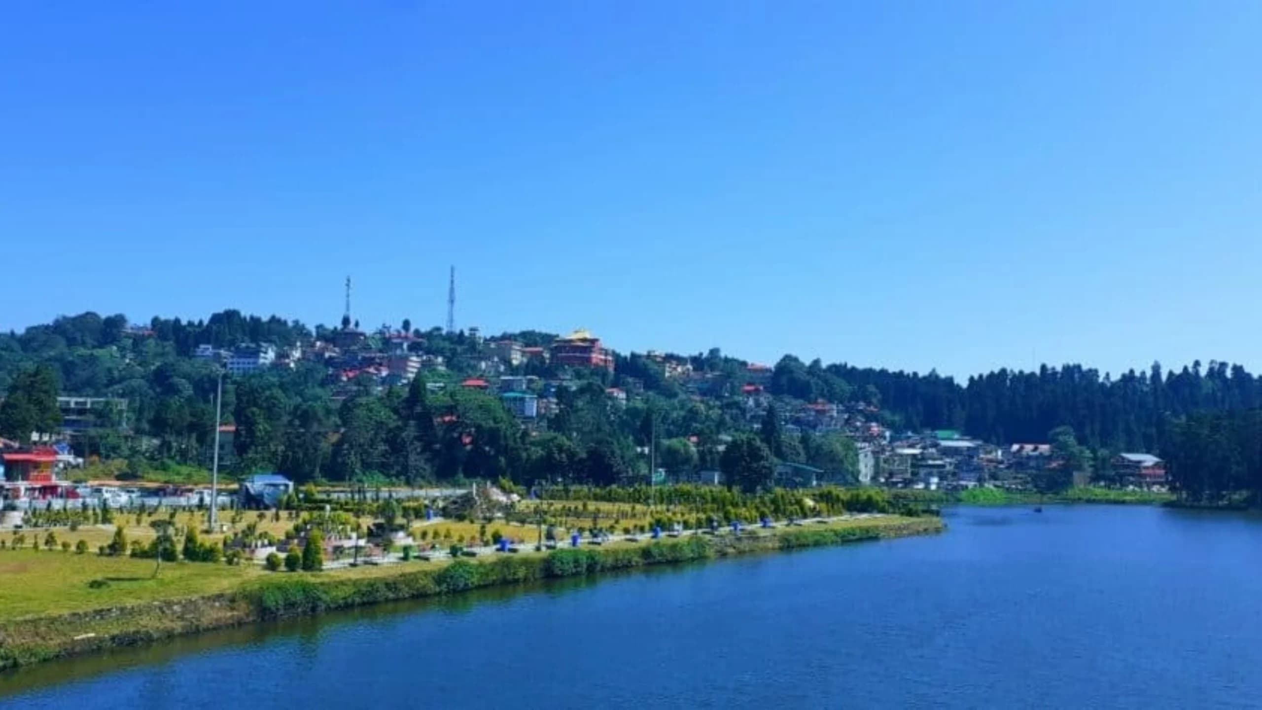 Sumendu Lake ( Darjeeling )