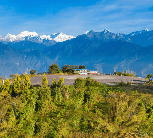 Serene Himalayas: Gangtok, Pelling & Darjeeling Ultimate 6-Day Scenic Tour