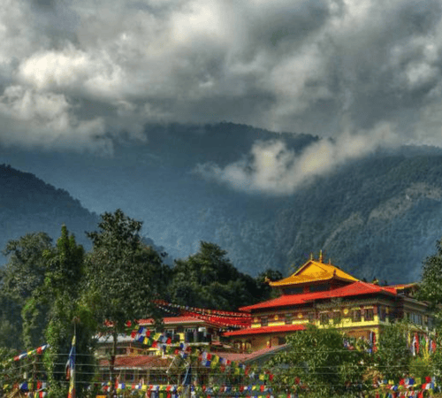 Himalayan Bliss: Gangtok, Pelling & Darjeeling Tour Package